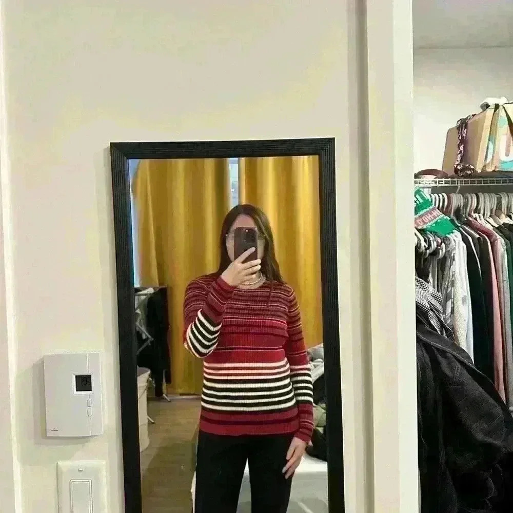 San Francisco | vintage red stripped long sleeve knit sweater  womens medium - Picture 3 of 6